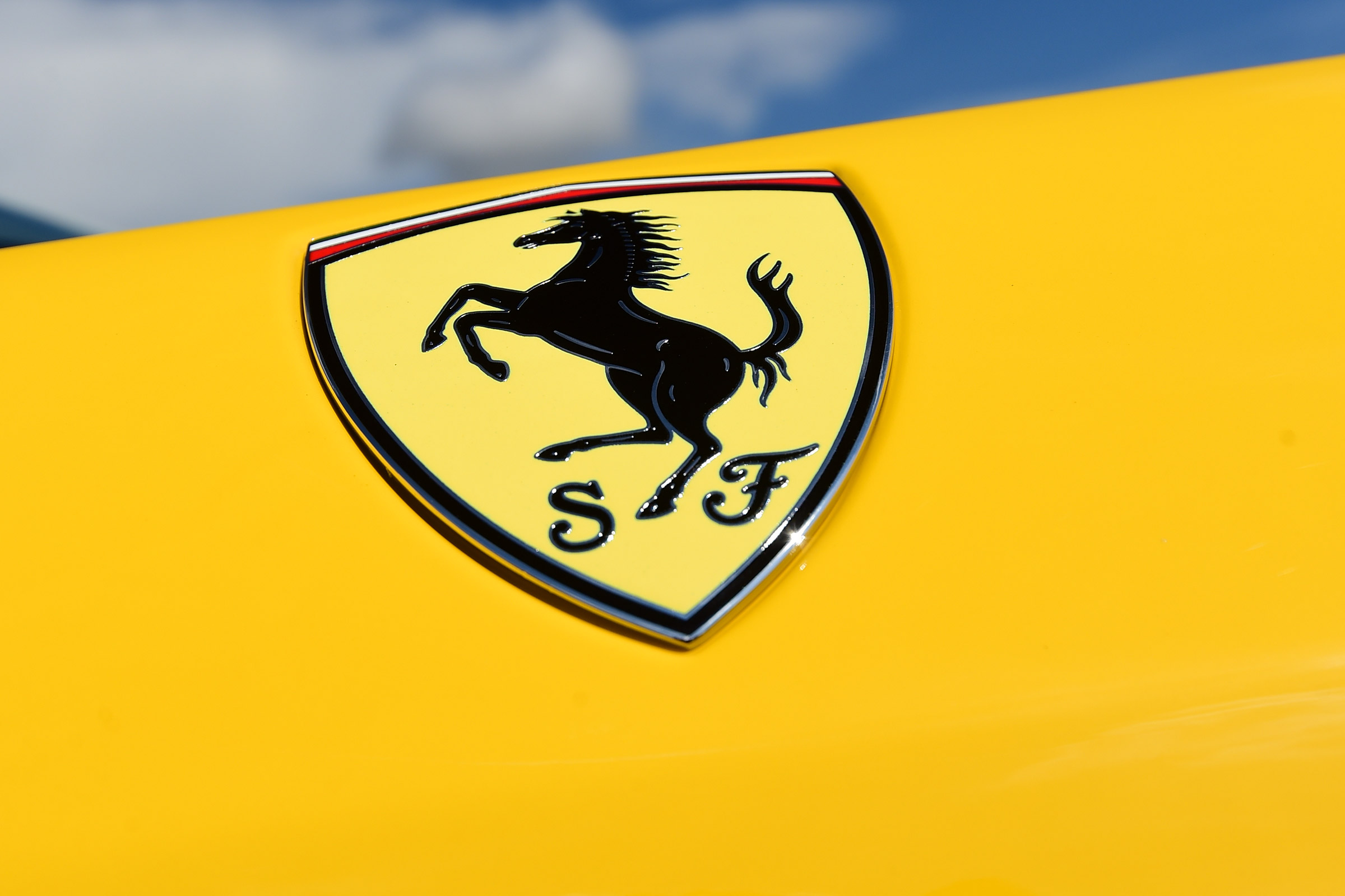 Ferrari California T Handling Speciale - Ferrari badge