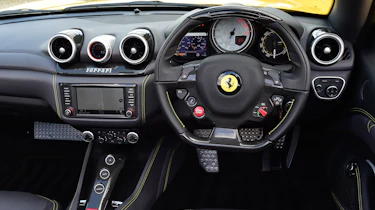 Ferrari California T Handling Speciale - dash