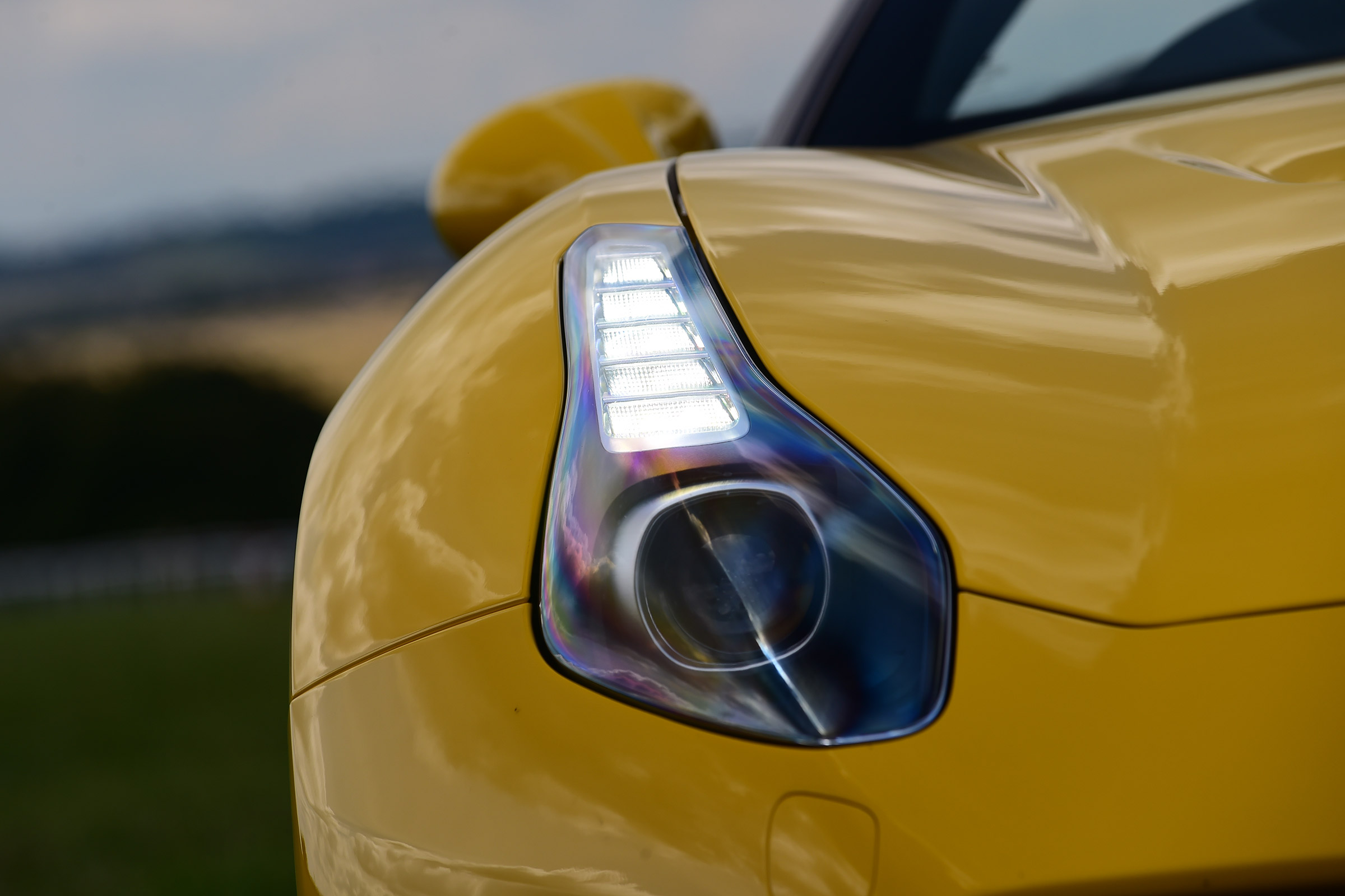 Ferrari California T Handling Speciale - front light detail