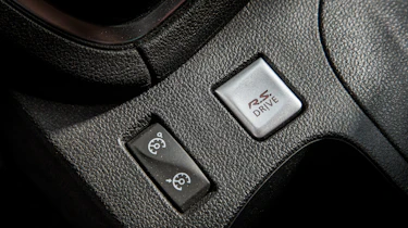 Renault Clio RenaultSport R.S.16 2016 - RS button
