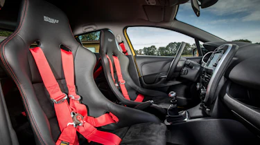Renault Clio RenaultSport R.S.16 2016 - seats