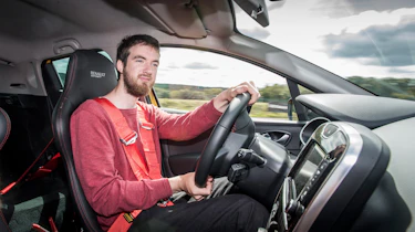Renault Clio RenaultSport R.S.16 2016 - Sam driving