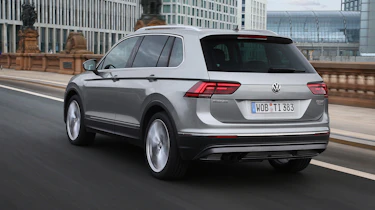 Volkswagen Tiguan bi-turbo - rear