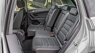 Volkswagen Tiguan bi-turbo - rear seats