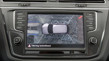 Volkswagen Tiguan bi-turbo - screen