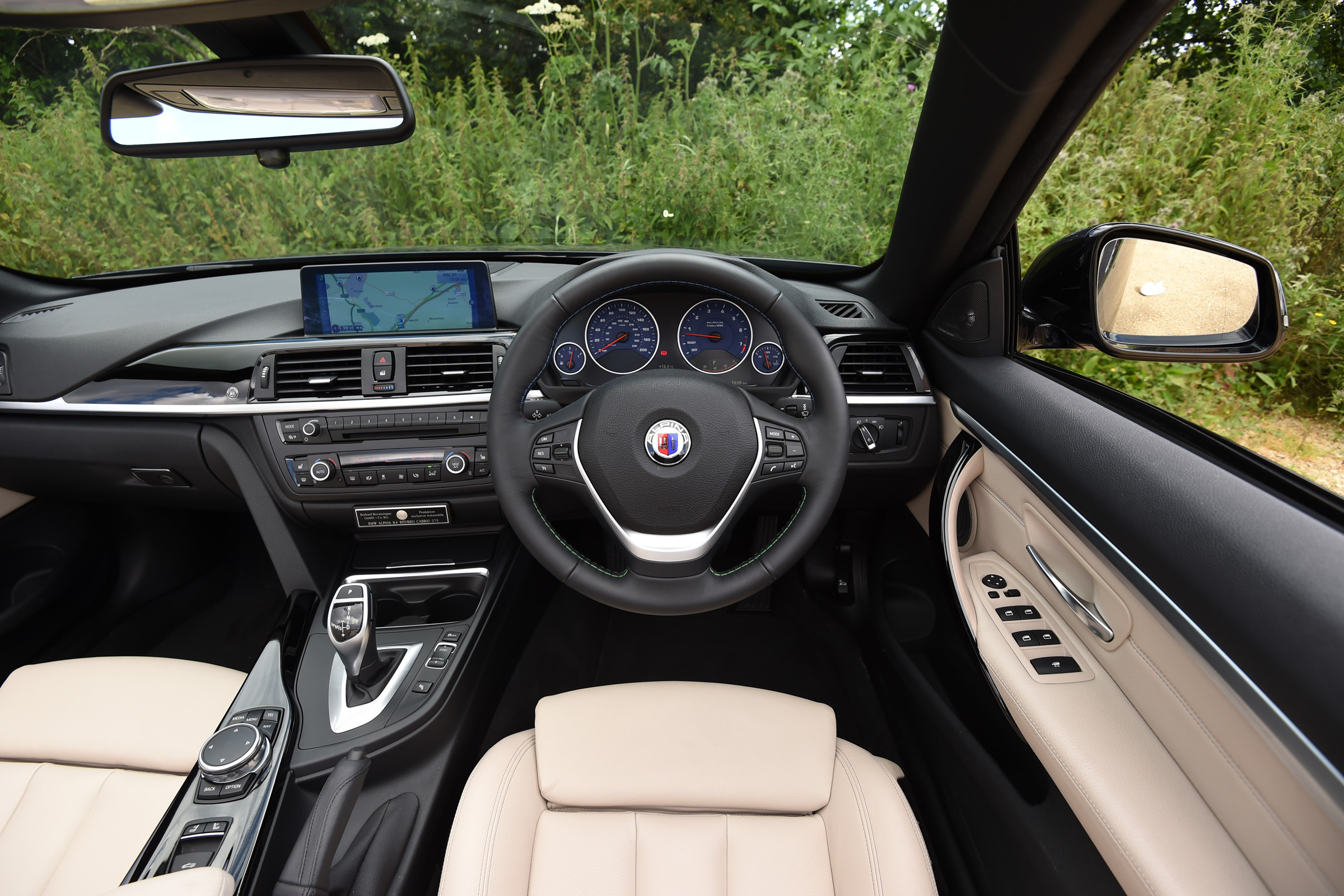 Alpina B4 Biturbo Cabrio 2016 - interior