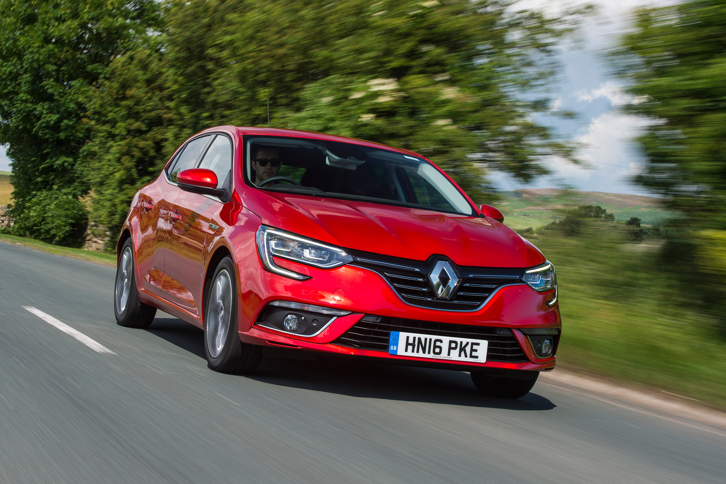 Renault Megane - front tracking