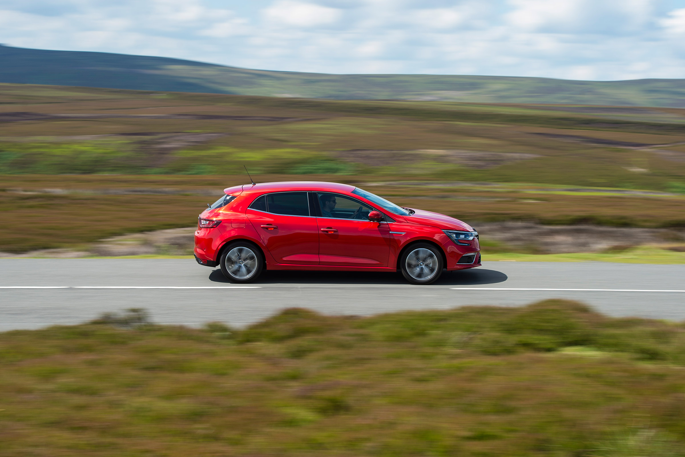 Renault Megane diesel - side