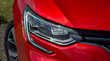 Renault Megane diesel - front light detail
