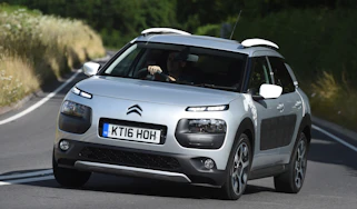 Citroen C4 Cactus Rip Curl - front cornering