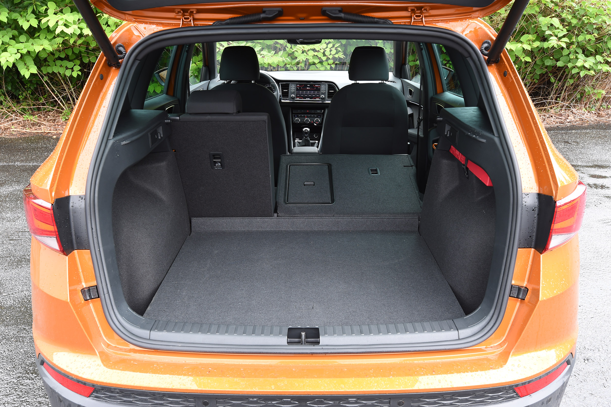 SEAT Ateca - boots