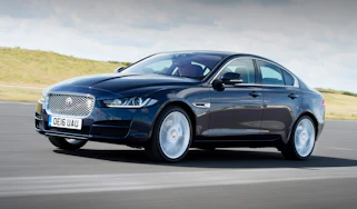 Jaguar XE AWD - front