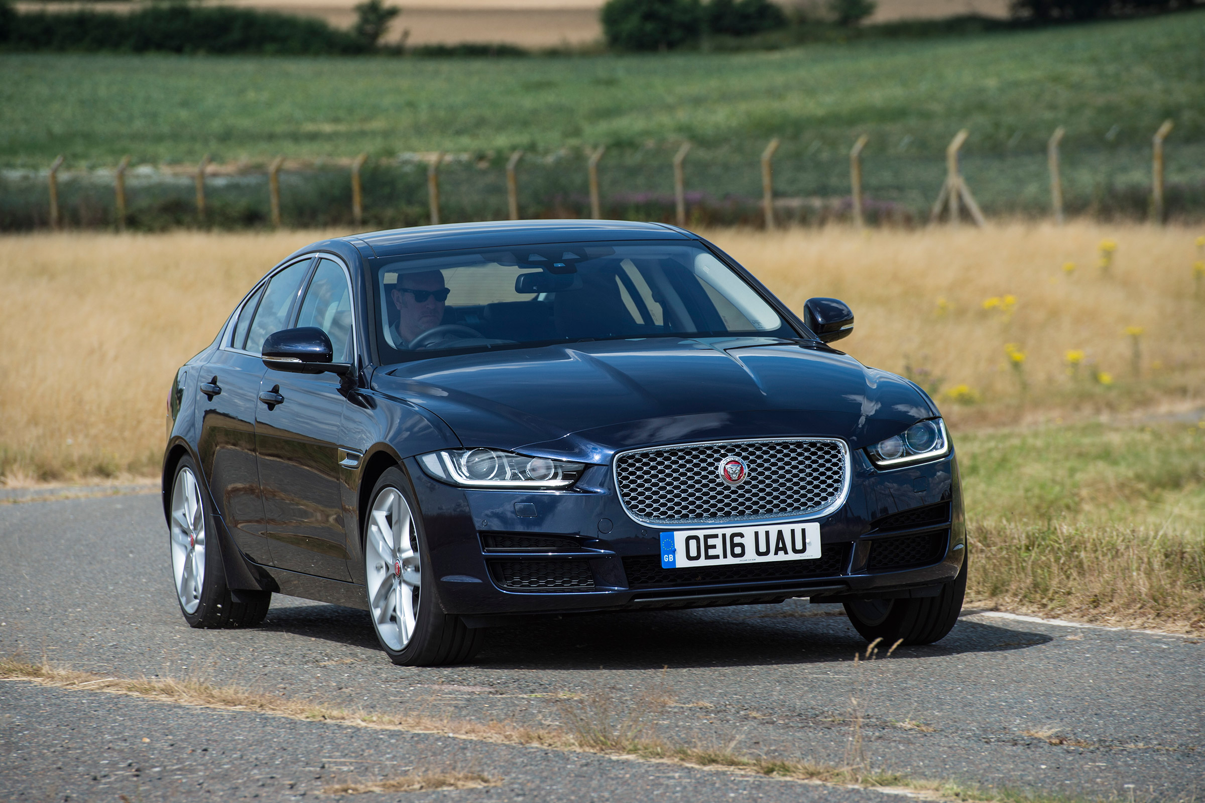 Jaguar XE AWD - front action