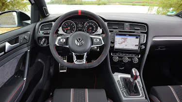 Volkswagen Golf GTI Clubsport - dash