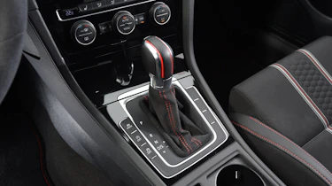 Volkswagen Golf GTI Clubsport - centre console