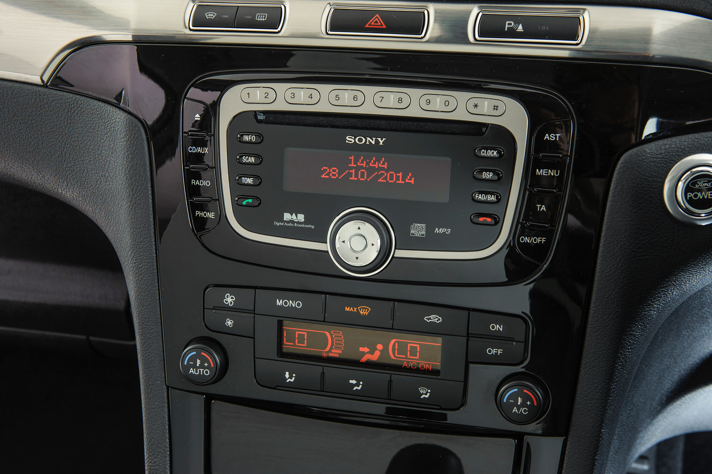 Used Ford S-MAX - centre console