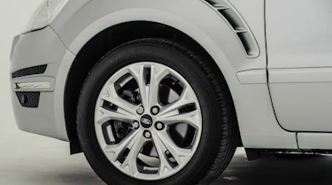 Used Ford S-MAX - wheel detail