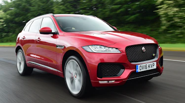 Jaguar F-Pace - front action