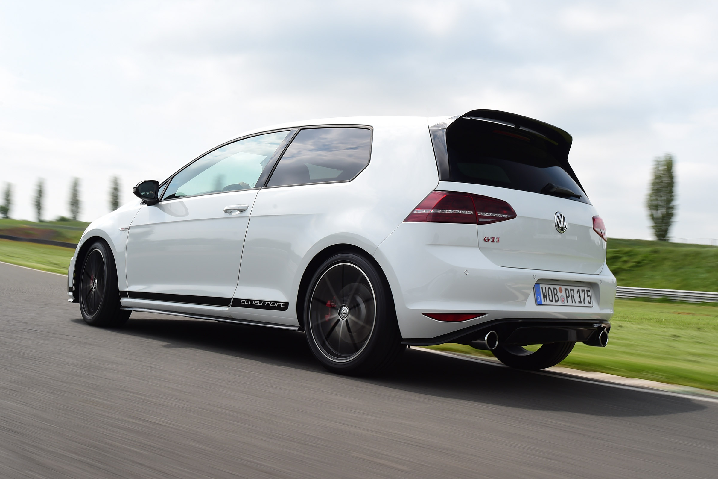 Volkswagen Golf GTI Clubsport - rear