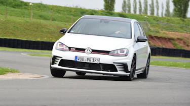 Volkswagen Golf GTI Clubsport - front cornering