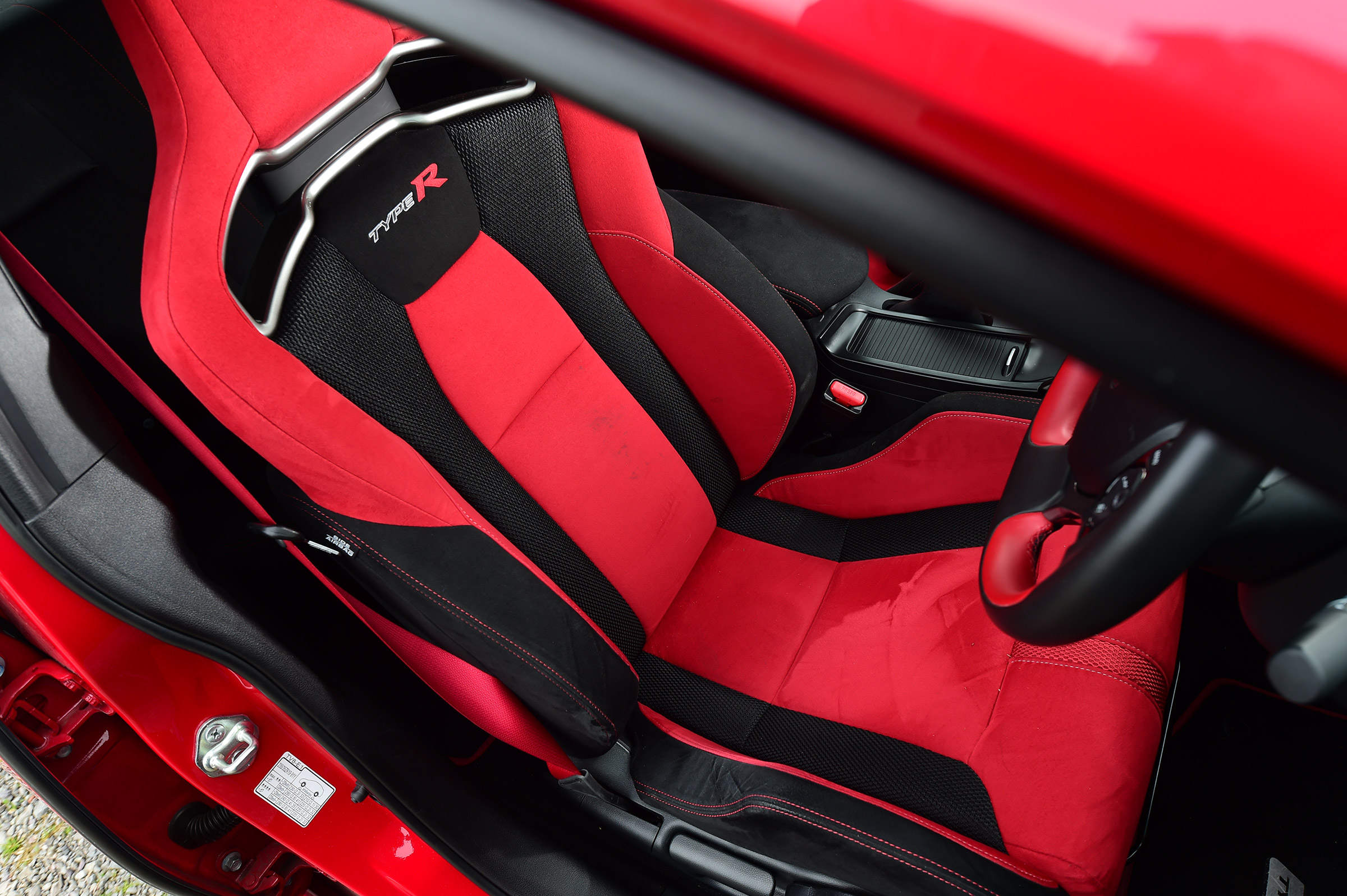 Honda Civic Type R - front seat