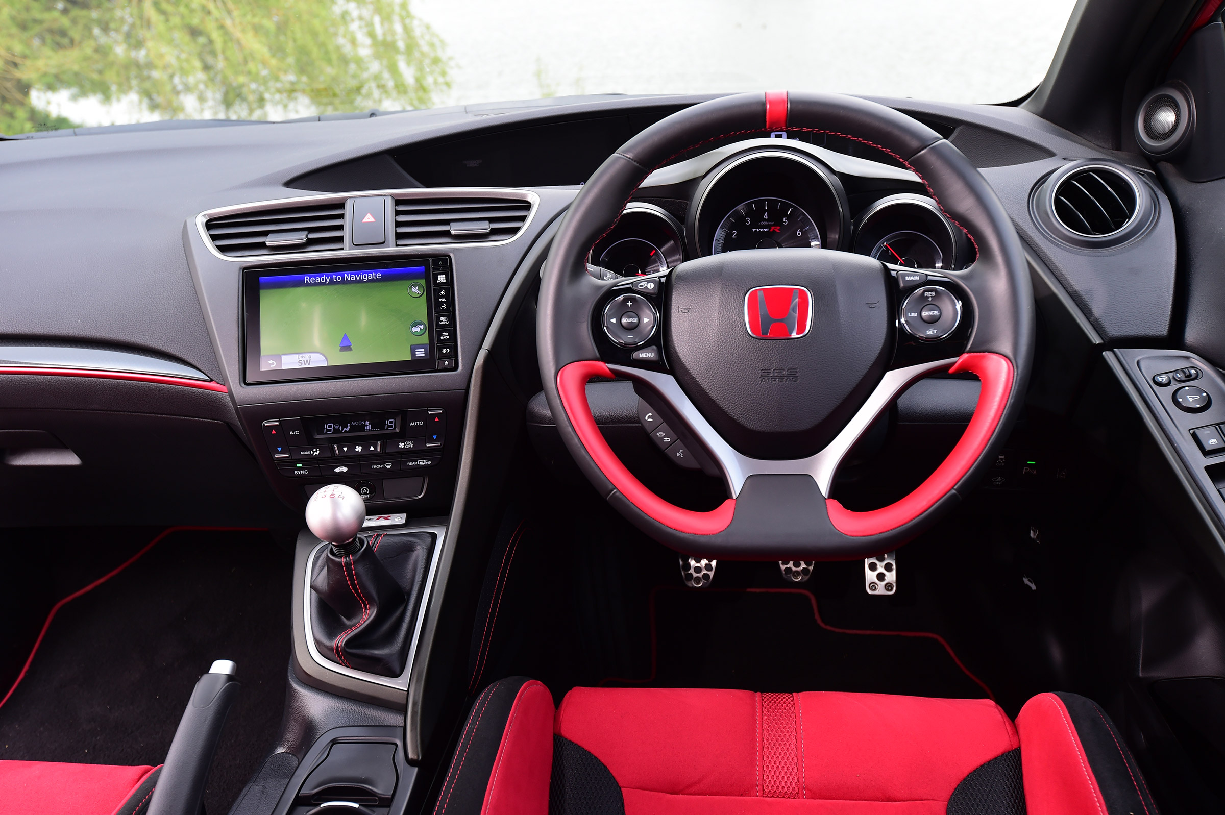 Honda Civic Type R - dash