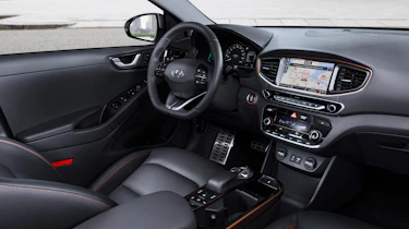Hyundai Ioniq - interior