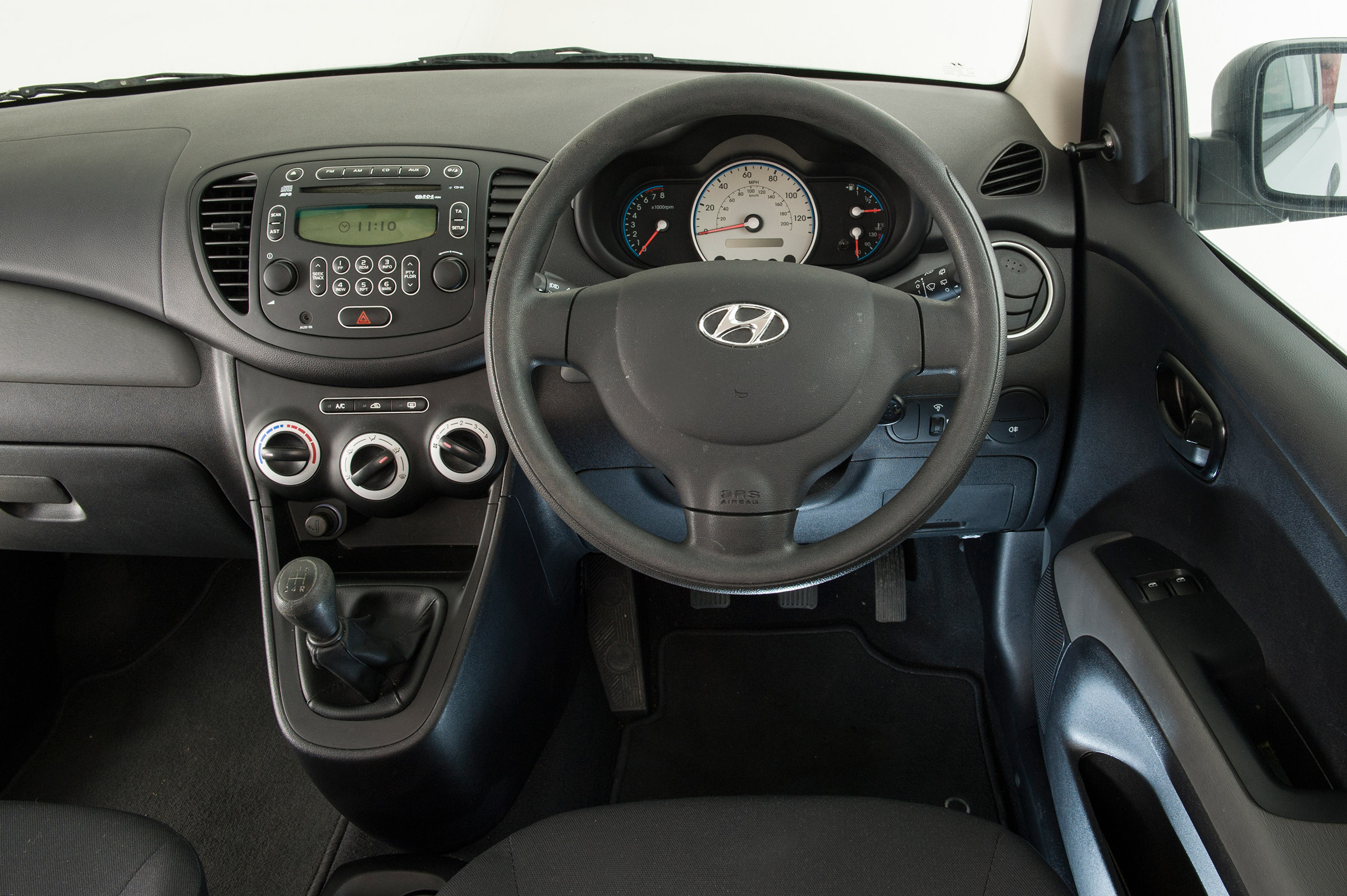 Used Hyundai i10 - dash