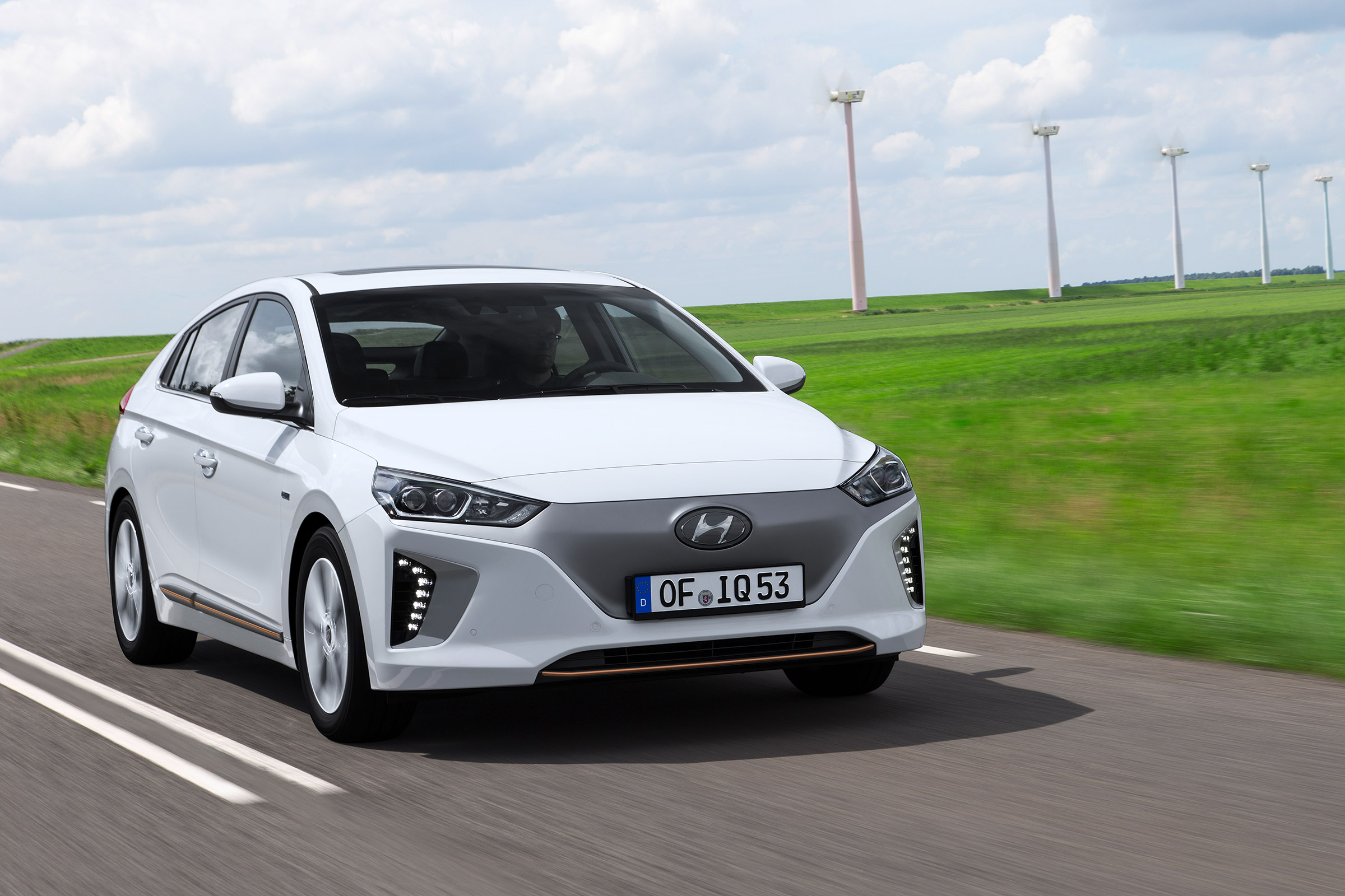 Hyundai Ioniq - front driving