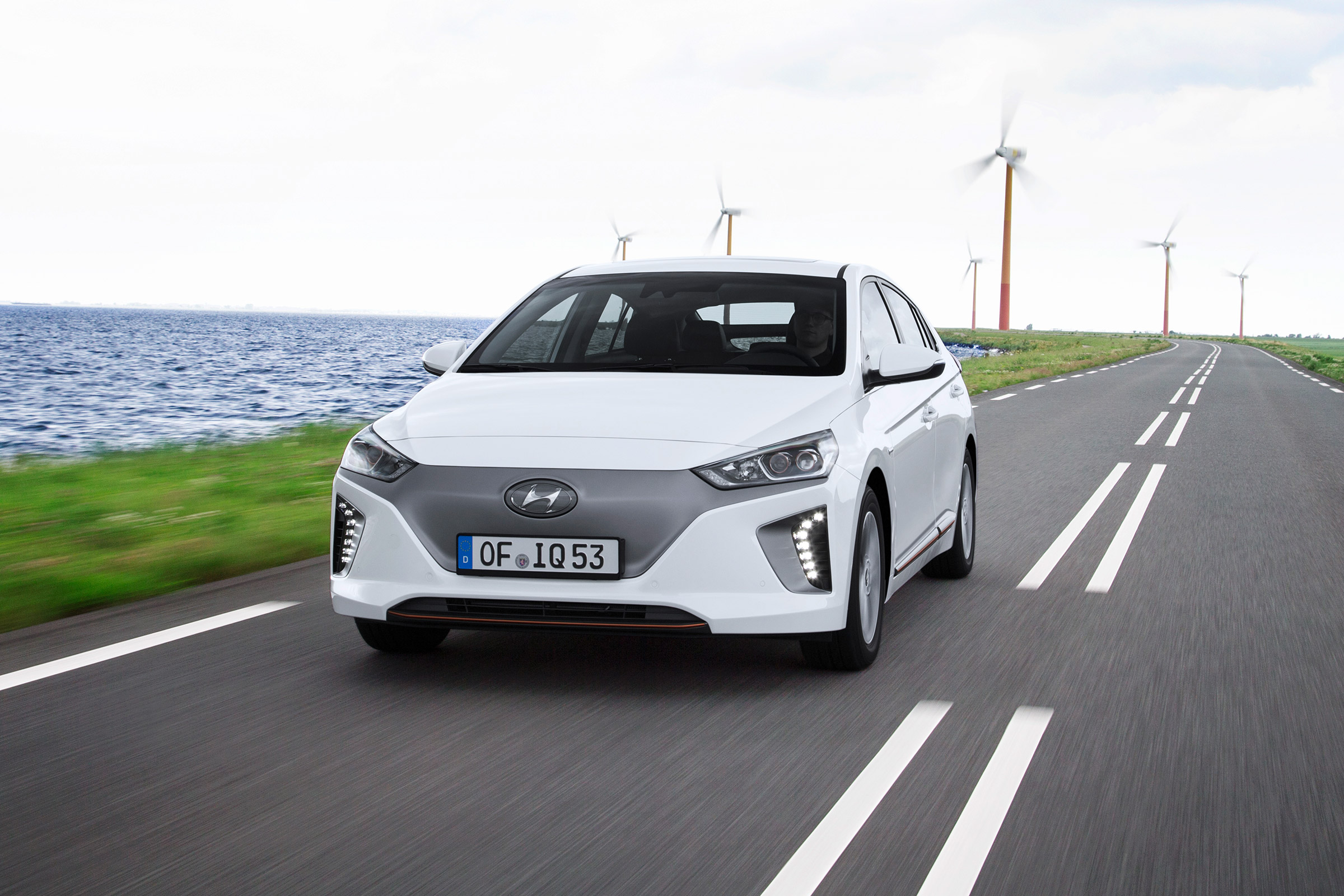 Hyundai Ioniq - full front