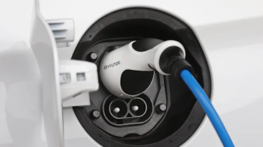 Hyundai Ioniq - plug-in