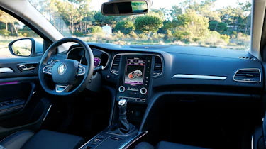 Renault Megane 2016 silver - interior