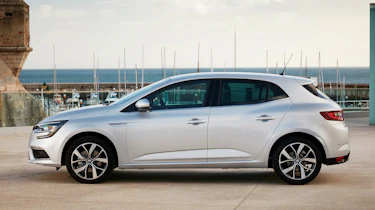 Renault Megane 2016 silver - side