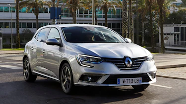 Renault Megane 2016 silver - front tracking 2