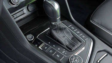Volkswagen Tiguan bi-turbo - centre console