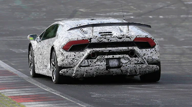 Lamborghini Huracan Superleggera spy shot - full rear