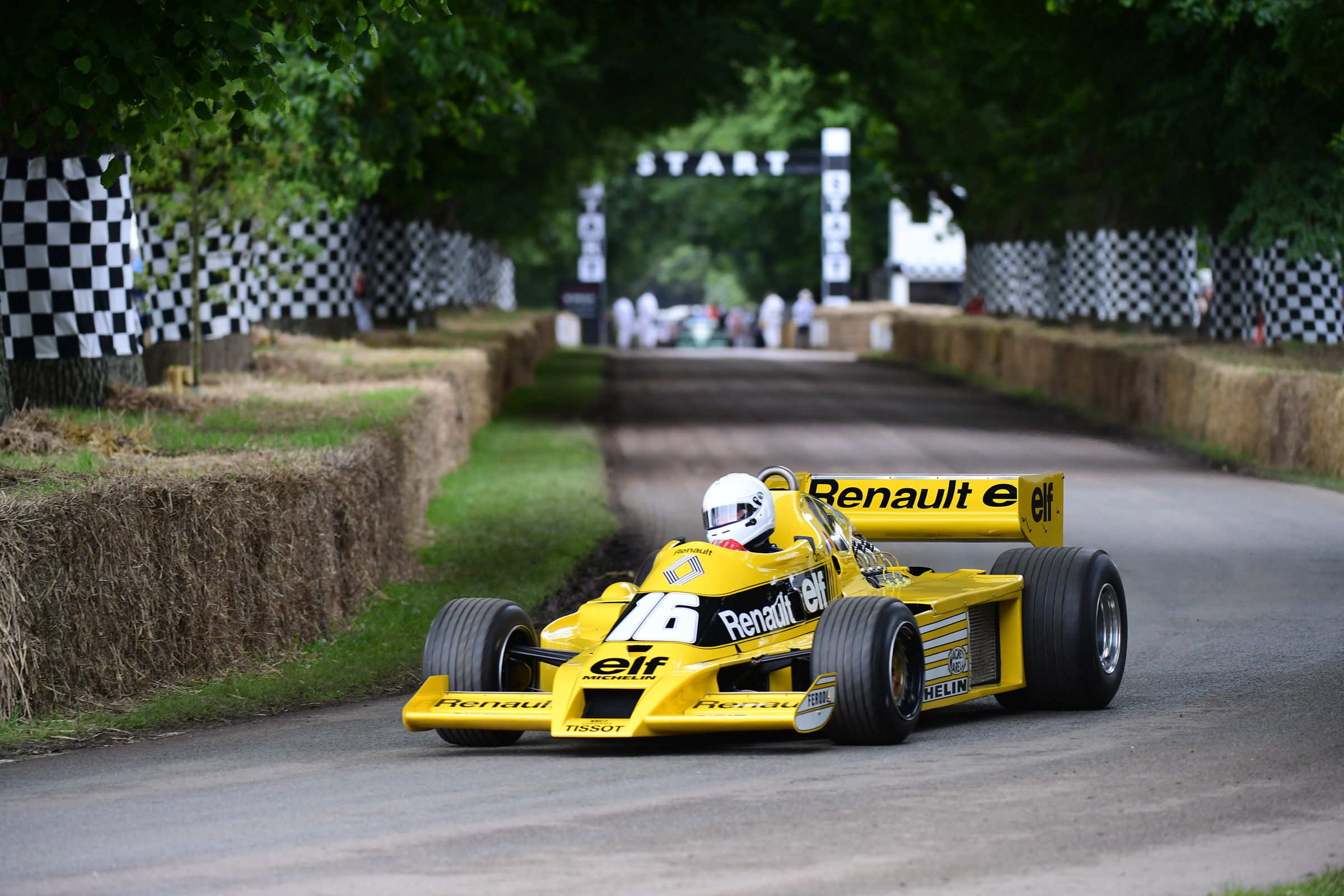 How Renault brings motor sport technology to the road (sponsored) - renault f1 goodwood 4