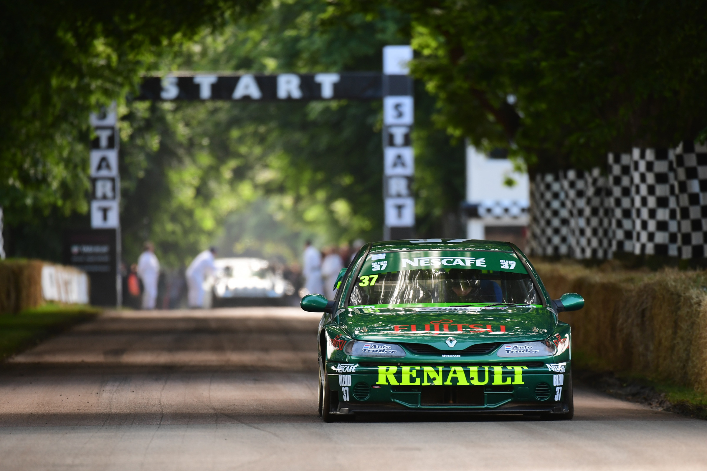How Renault brings motor sport technology to the road (sponsored) - Laguna touring car goodwood