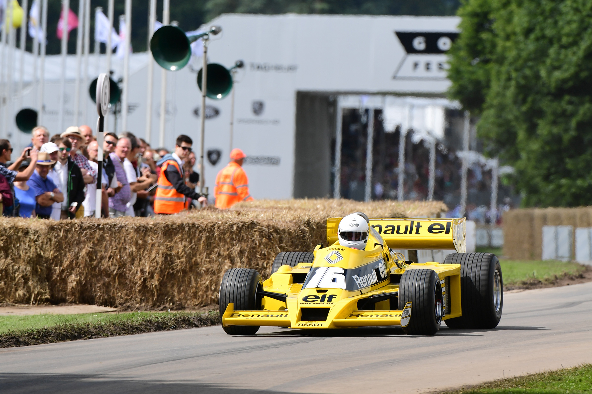 How Renault brings motor sport technology to the road (sponsored) - renault f1 goodwood