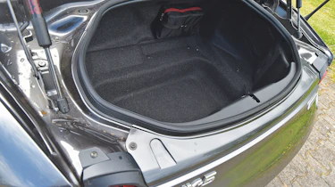Mazda MX-5 RF - boot