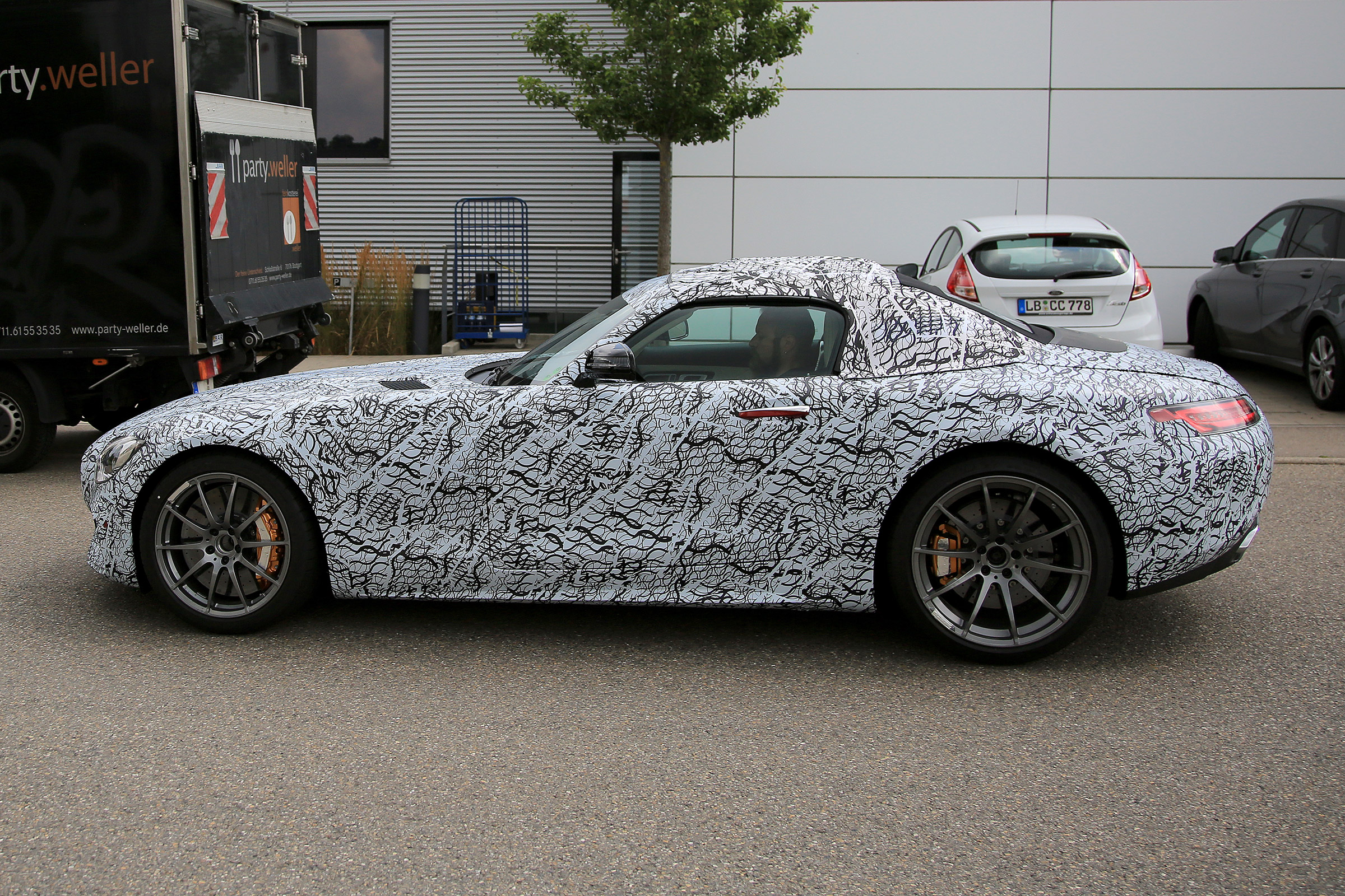 Mercedes-AMG GT Roadster side