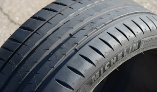 Michelin Pilot Sport 4