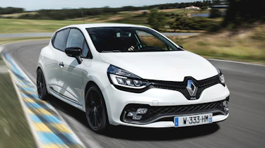 Renaultsport Clio 220 Trophy - front panning