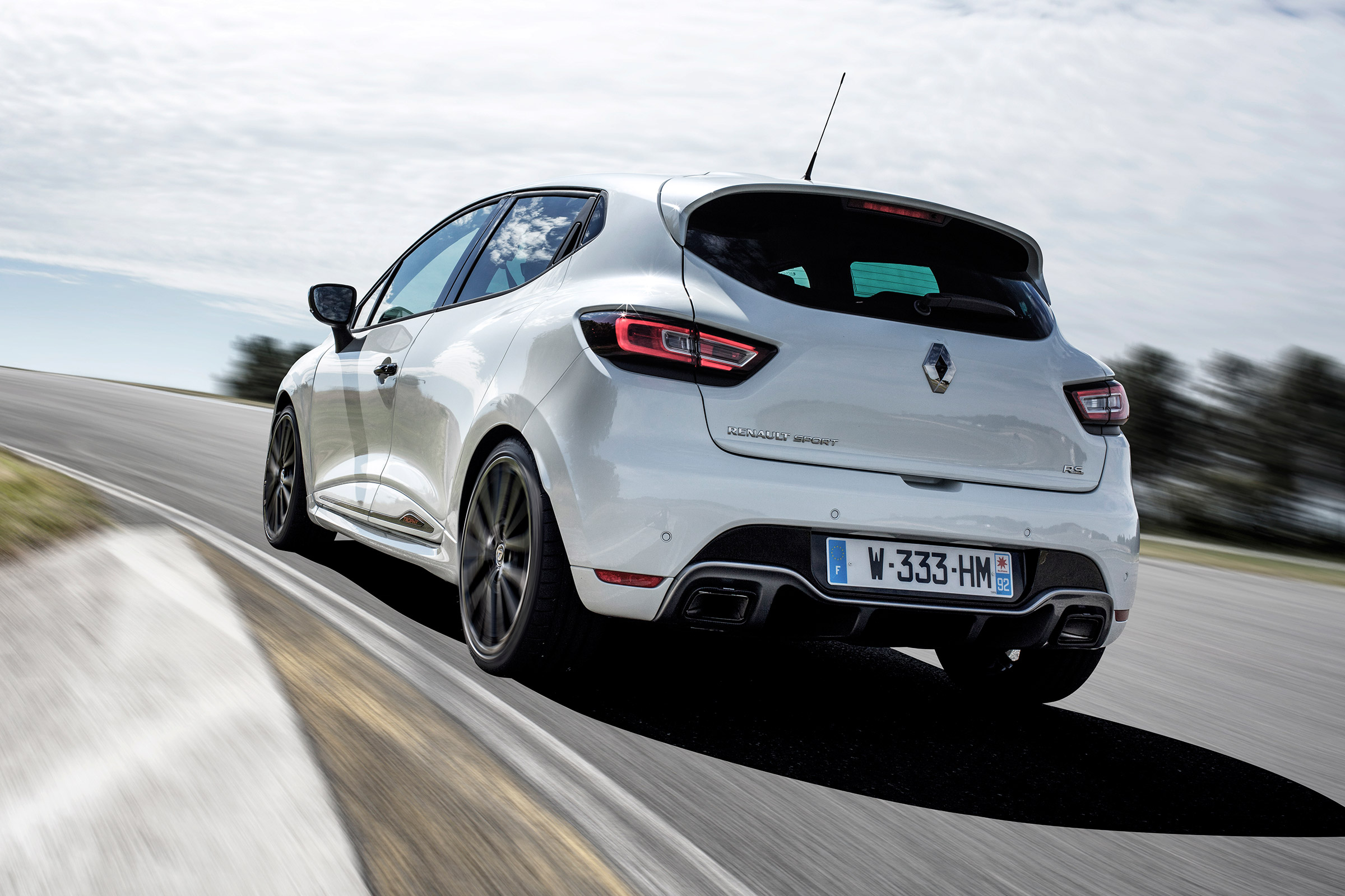 Renaultsport Clio 220 Trophy - rear