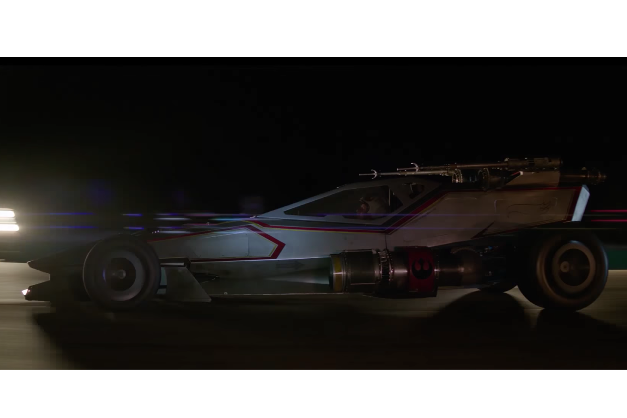 Hot Wheels X-Wing Carship - side