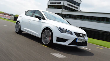 SEAT Leon Cupra 290 - front action