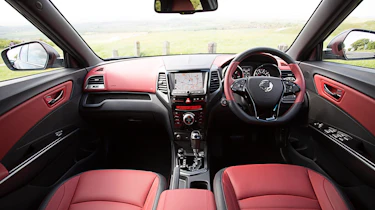 SsangYong Tivoli XLV 2016 UK - interior