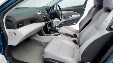 Used Honda CR-Z - front seats