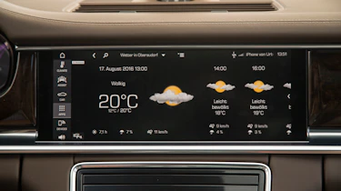 Porsche Panamera 4S diesel 2016 - infotainment
