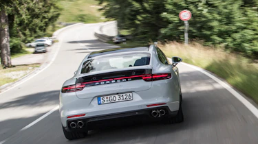 Porsche Panamera 4S diesel 2016 - rear tracking 3